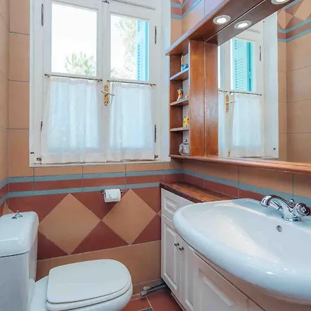 Captain's Mansion Exampela *