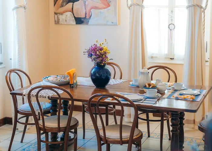 Captain's Mansion Exampela * Apollonia