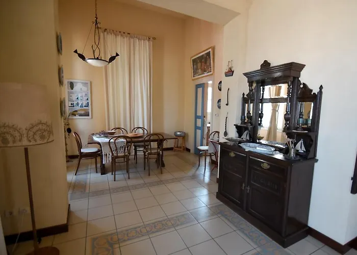 Captain's Mansion Exampela Apollonia