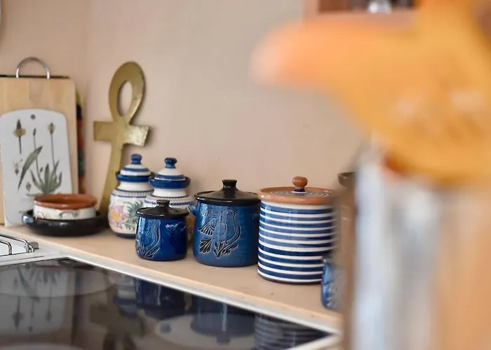 Captain's Mansion Exampela *