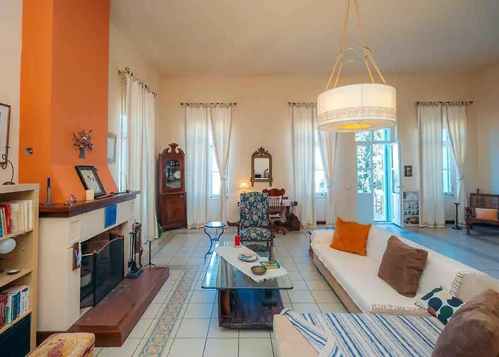 Captain's Mansion Exampela *