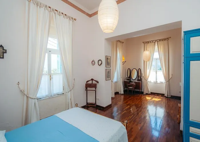 Captain's Mansion Exampela * Apollonia