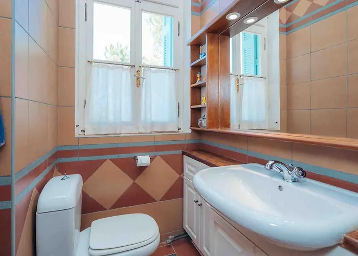 Captain's Mansion Exampela *