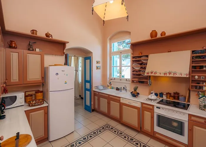 Captain's Mansion Exampela Apollonia