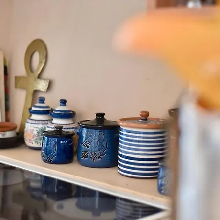 Captain's Mansion Exampela *